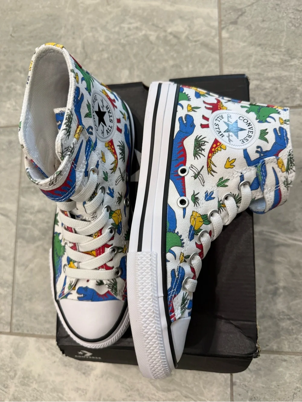New boys Converse Sz 2 High Top Shoes White with Red, Blue Dino Print